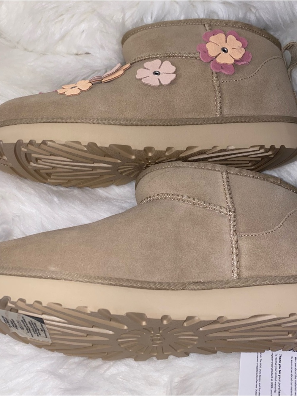 UGG Boots woman size 10 Floral Woman classic ultra mini fleur 
Mustard Seed - Picture 7 of 15